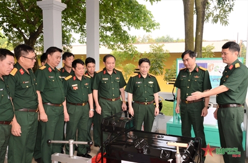Lữ đoàn 971 (Cục Vận tải) tổng kết 15 năm thực hiện Nghị quyết 382 về công tác kỹ thuật